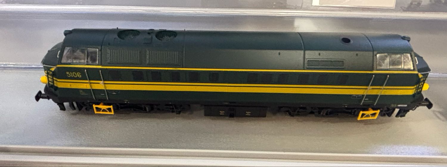 Mehano T258 - Diesellocomotief Class 51 Cockeril 5106 H0 analoog