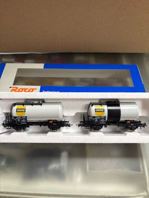 Roco 44192 - Twee ketelwagons &#39;Convoy&#39;, NS H0