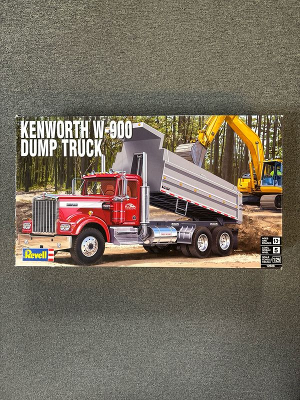 Revell 12628 - Kenworth W-900 Dump Truck 1:25