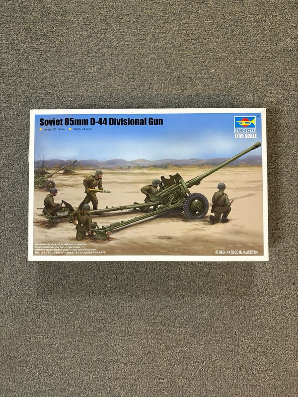 Trumpeter 02339 - SOV.85MM D-44 DIV.GUN1:35