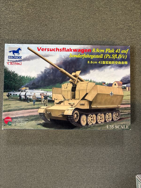 Bronco 35062 - German Versuchsflakwagen 8.8cm Flak auf Sonderfahrgestell (Pz.Sfl.IVc) 1:35