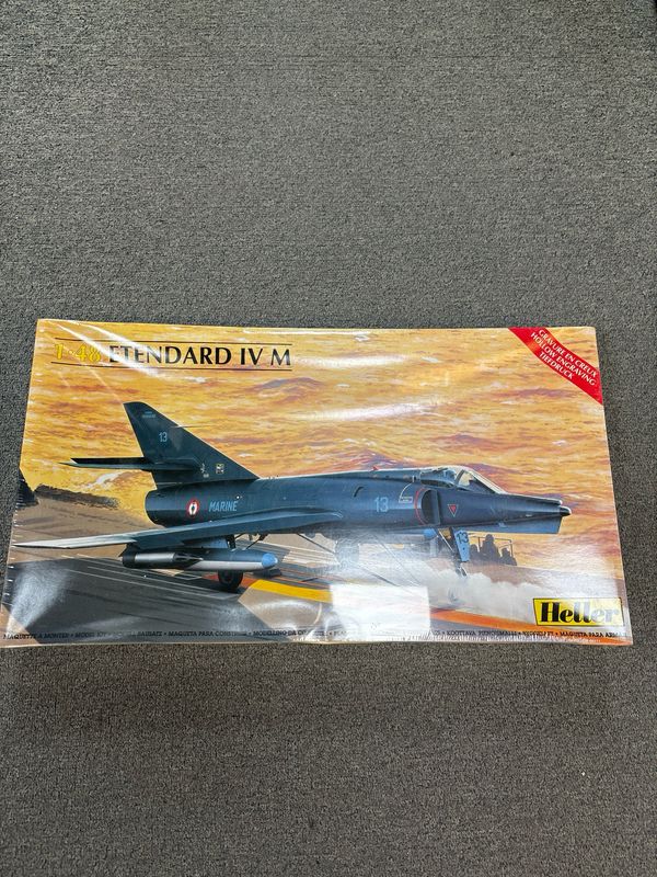Heller 80424 - Etendard IV M 1:48