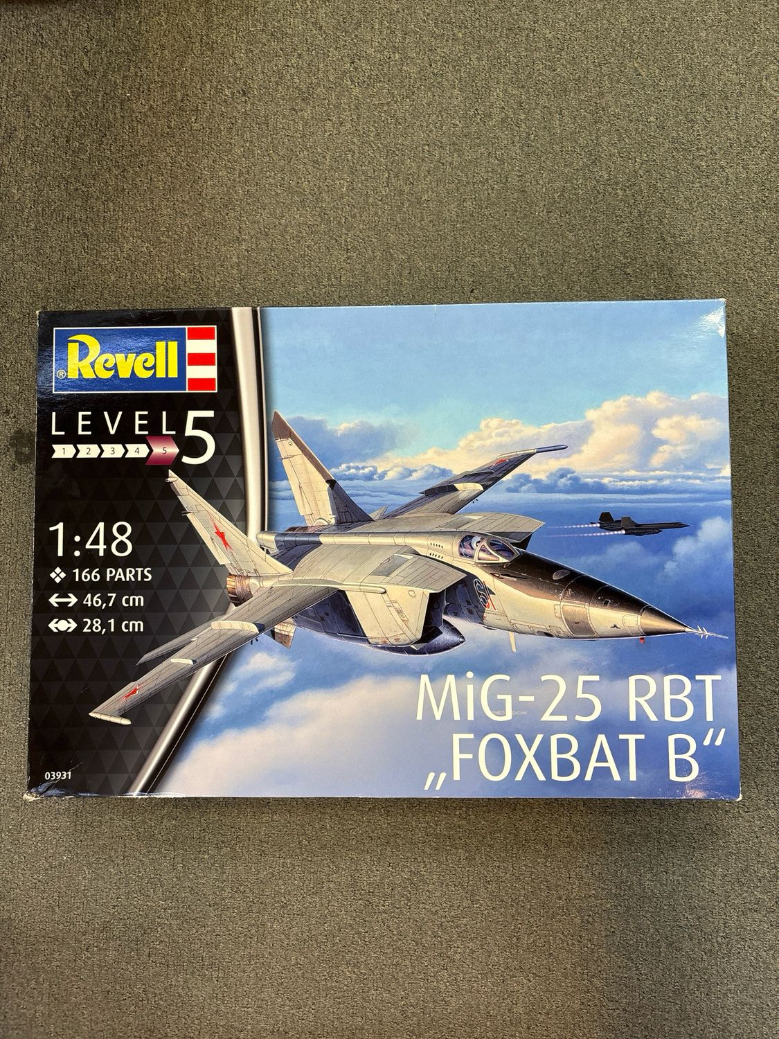 Revell 03931 - MIG-25 RBT &quot;FOXBAT B&quot; 1:48