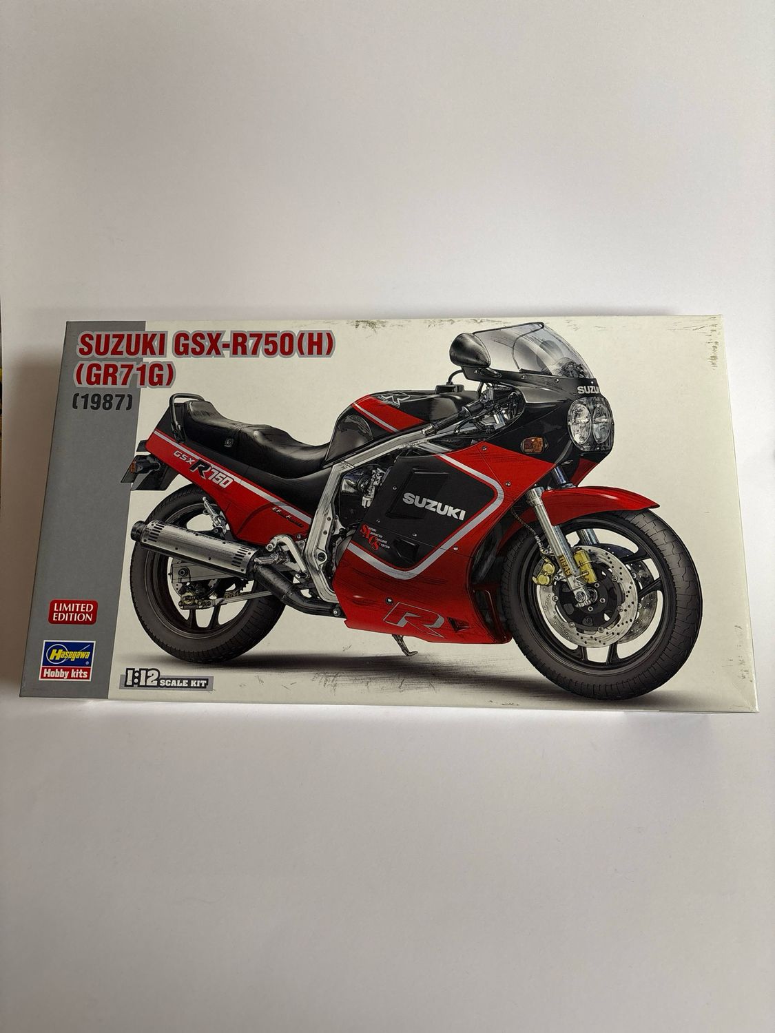 Hasegawa 21725 - Suzuki GRX-R750-R750 (H) (GR71G) 1987 1:12