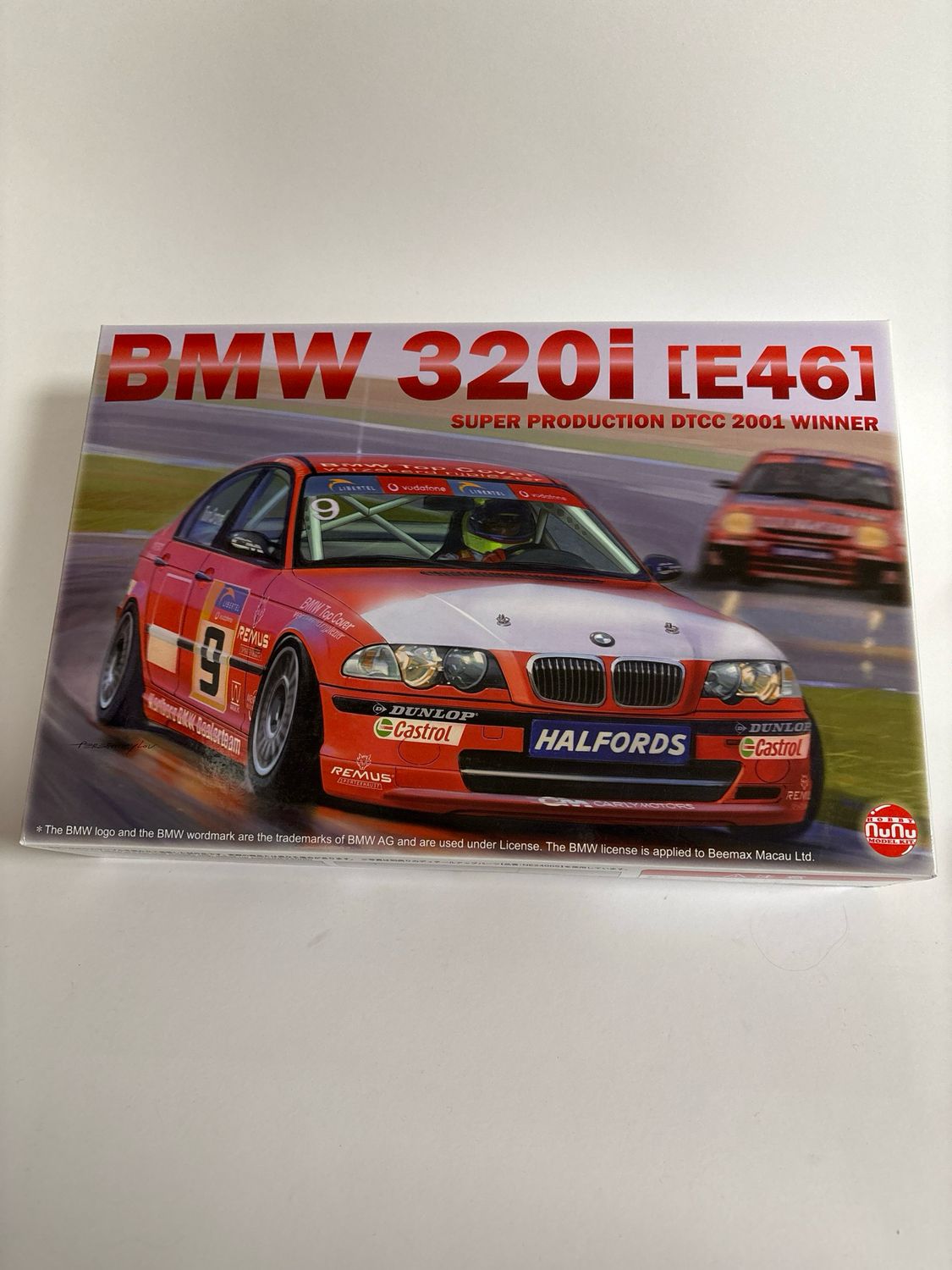 Nunu PN24007 - BMW 320i E46 DTCC 2001 Winner 1:24