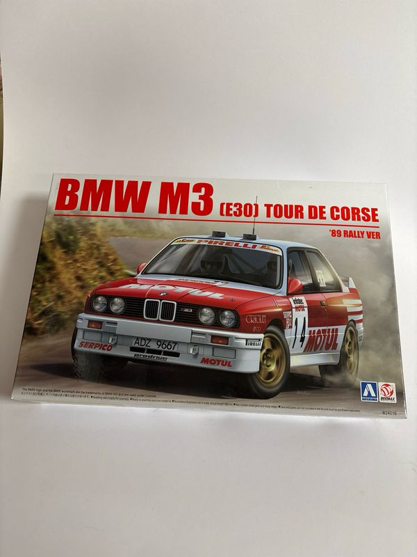Aoshima b24016 - BMW M3 E30 `89 Tour de Corse Rally