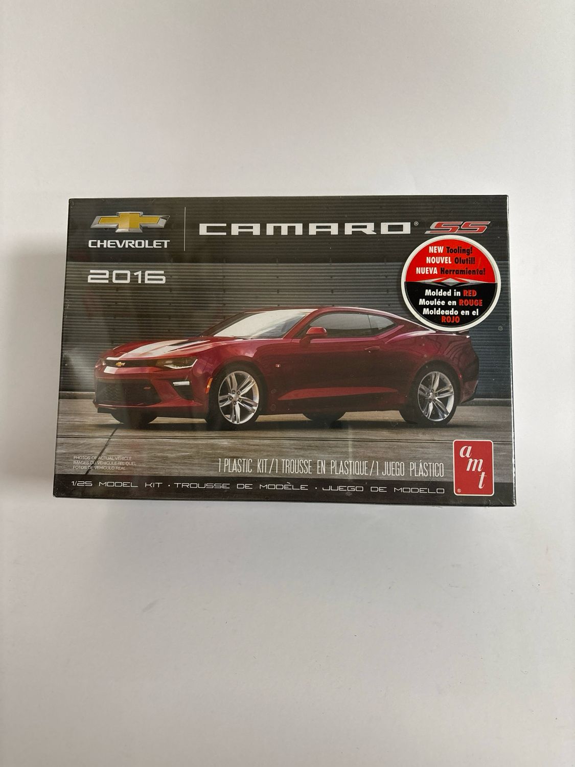 AMT 979/12 - Chevry Camaro 2016 1:25