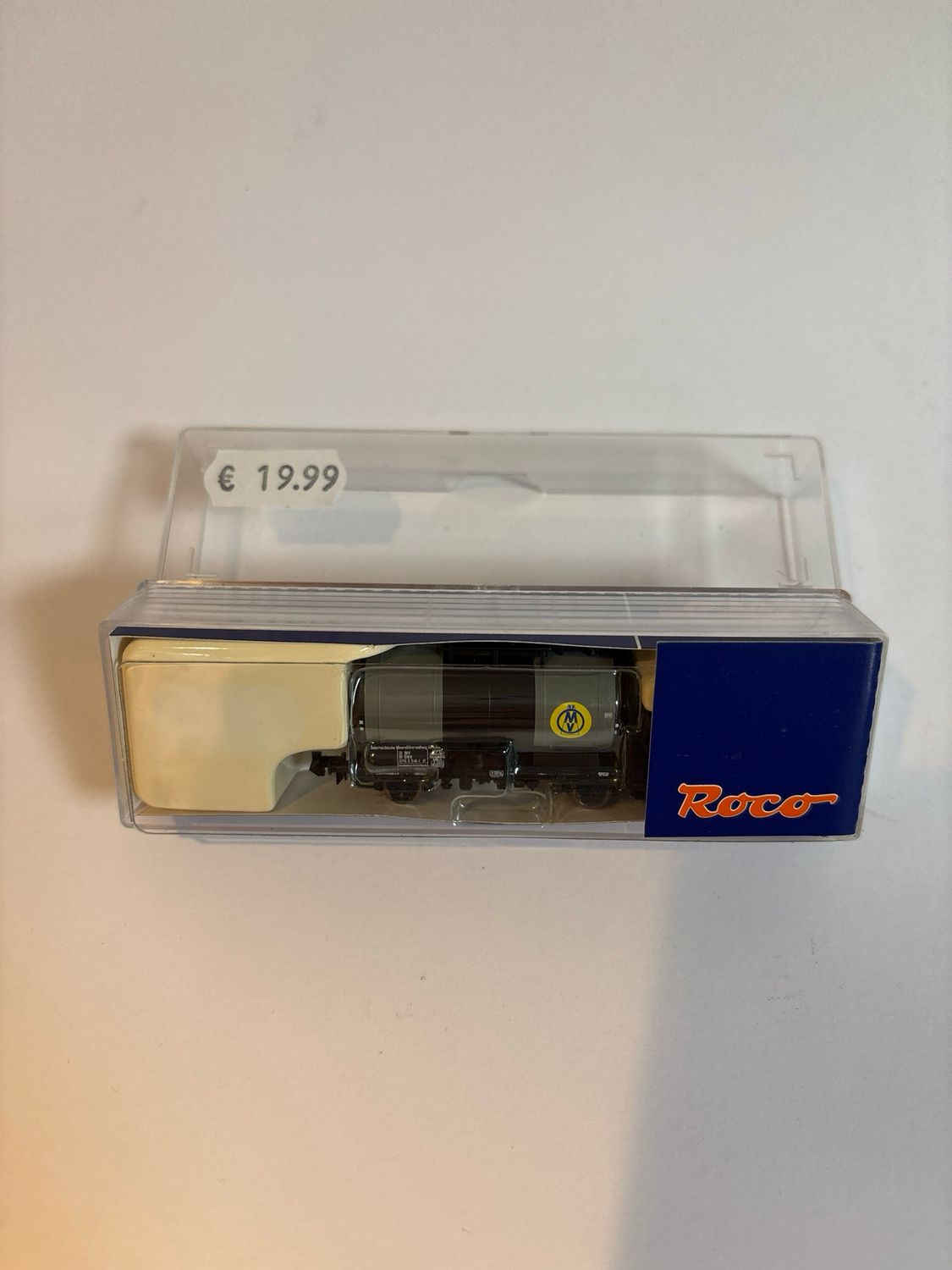 Roco 24025 - Ketelwagen &quot;ÖMV&quot; ÖBB  (grijs / zwarte ketel) 1:160 (N)