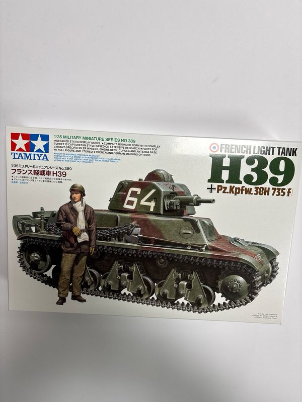 Tamiya 35389 - French Light Tank H39 1:35