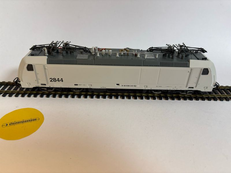 Piko 97747 - ~E Loc BR186 SNCB