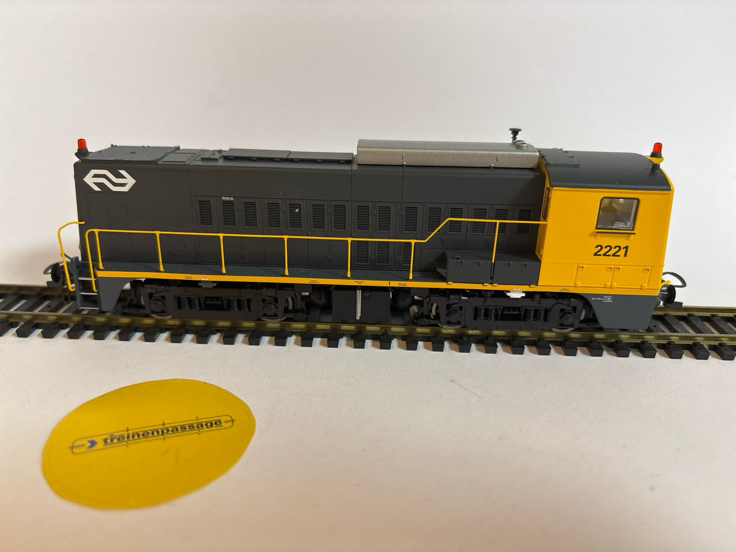 Piko 55903-2 - ~ Dieselloc + sound NS-2221