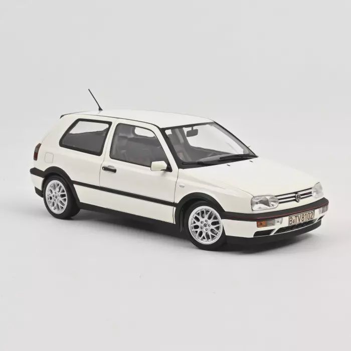 Norev 1:18  -VW Golf GTI 1996 Candy White