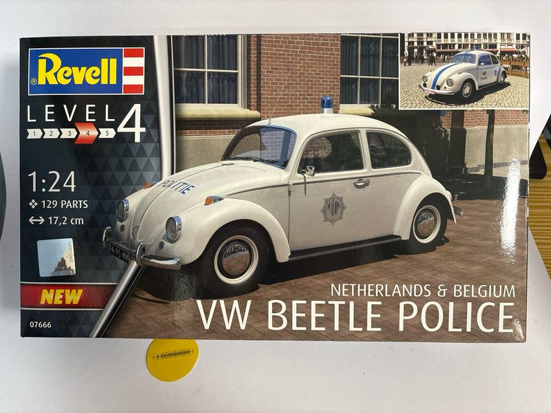 Revell 07666  - VW Beetle Politie NL / België 1:24