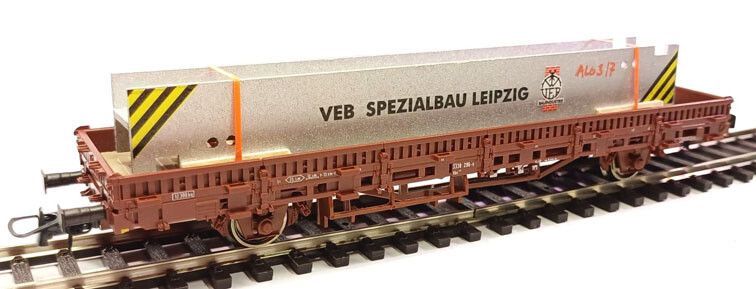 Loewe 2390 - Belading maschinedeel VEB Leipzig H0