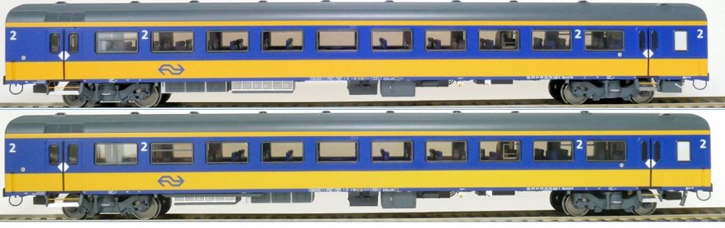 Exact-train 11001A+B - 2er-Set NS ICRm Den Haag -Eindhoven für den Inlandseinsatz Reisezugwagen Bpmz10 und Gepäckwagen Bpmdz9 ( Neue Farbe Gelb / Blau) H0