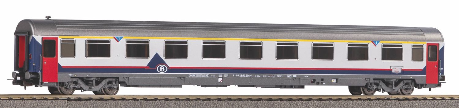 Piko 58541 - Schnellzugwagen Eurofima 1. Klasse SNCB V