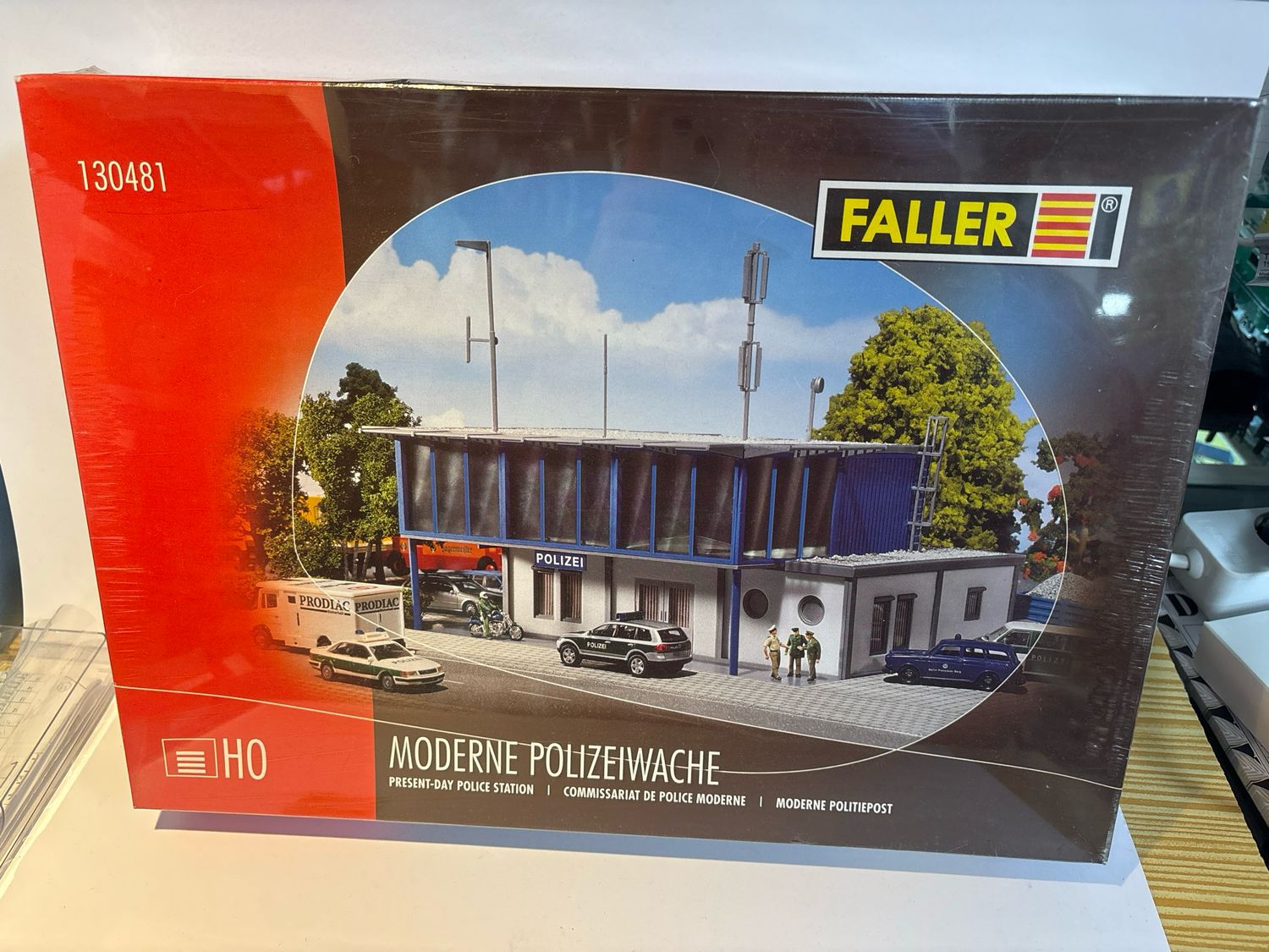 Faller 130481 - Moderne politiepost H0