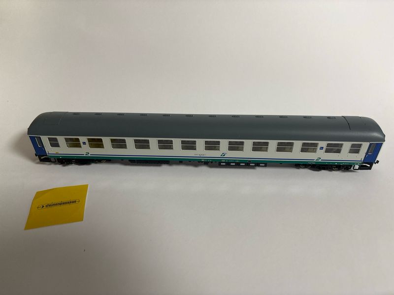 Roco 45043 - Personenrijtuig FS 2. Klasse  H0