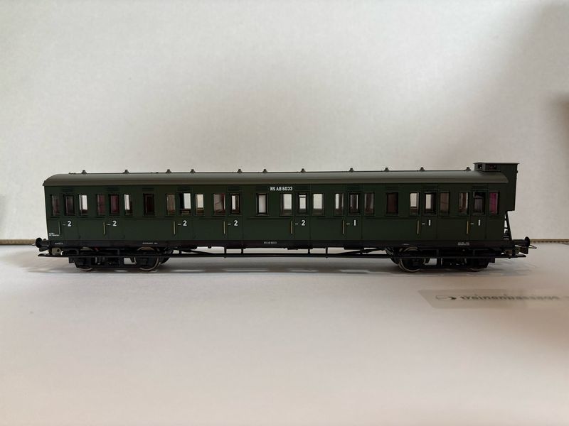 Piko H0 - Coupérijtuig 1./2e klasse, III