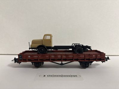 Piko 54130 - Open goederenwagon met Brekina auto, DR, III