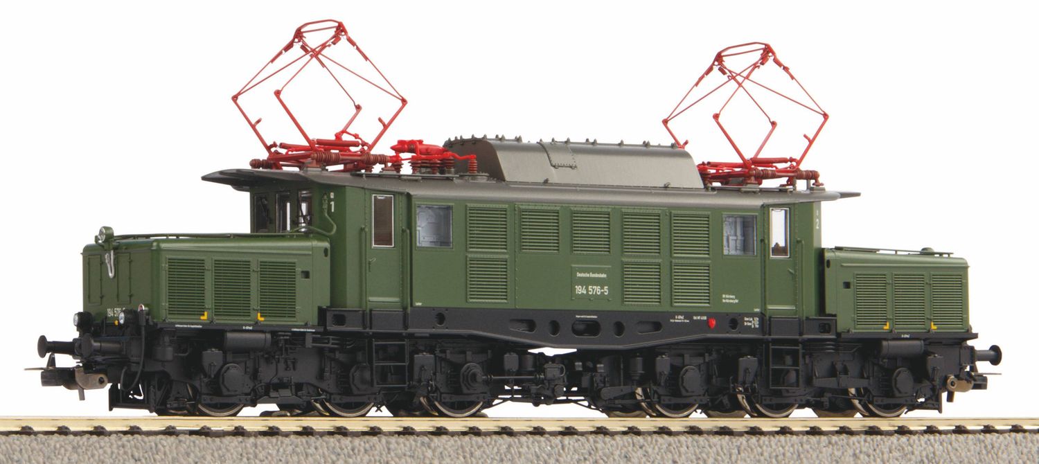 Piko 51472  - Electrische locomotief BR194 DB IV met sound  H0