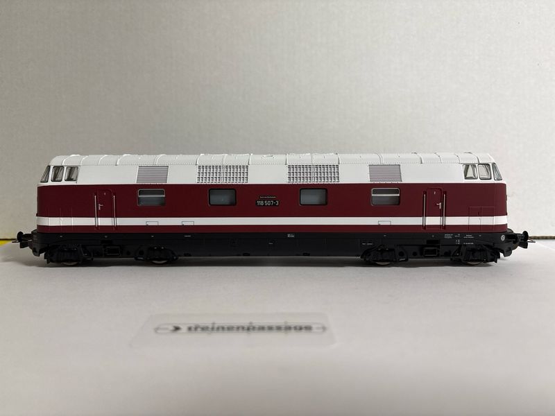 Piko 59560-6 - Diesel locomotief BR118 DR IV  H0