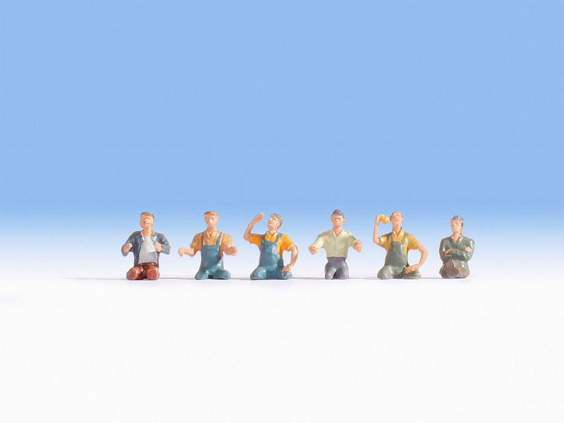 Noch 15244 - LKW-Fahrer und Beifahrer