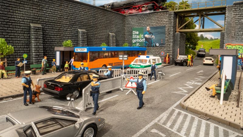 Noch 16260 - Figuren-Themenwelt „Polizeieinsatz”