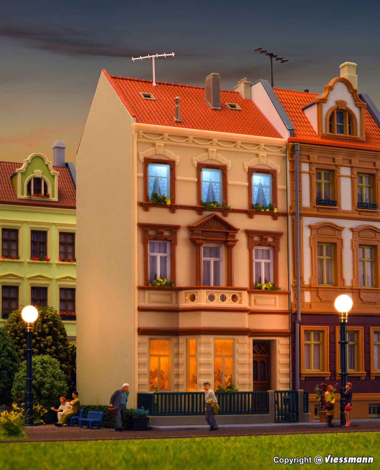 Kibri  39102 - Buurtcentrum bij het park in Bonn H0