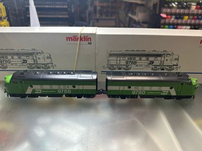 Märklin 3181/ 4181 - Diesellocomotief &amp; bijwagen USA Burlington Northern