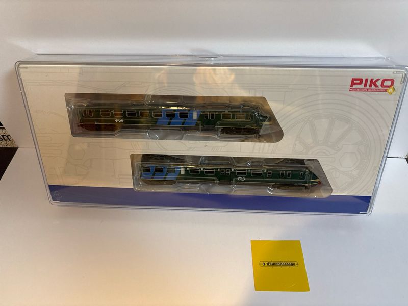 Piko 40481 - Electrisch treinstel Hondekop, NS IV N