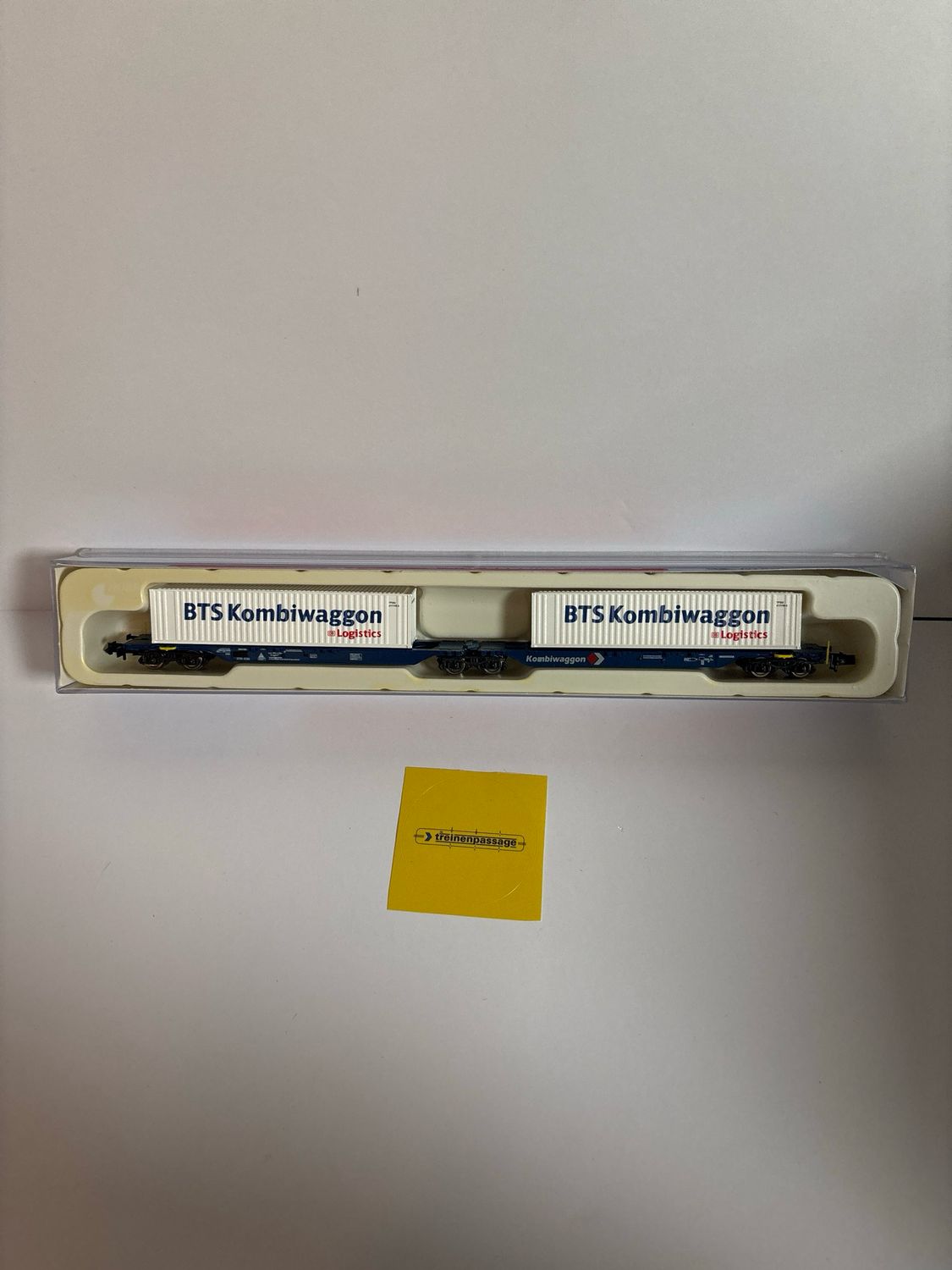 Hobbytrain H23700 - Containerdraagwagon SGGNOS 715, V Combiwagon blua met 2x 40' BTS  N