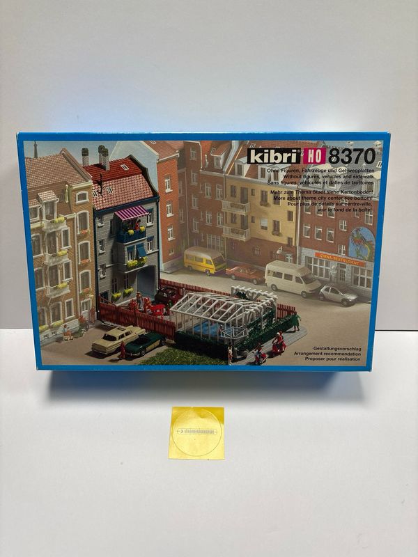 Kibri 8370 - Huis met tuin  H0