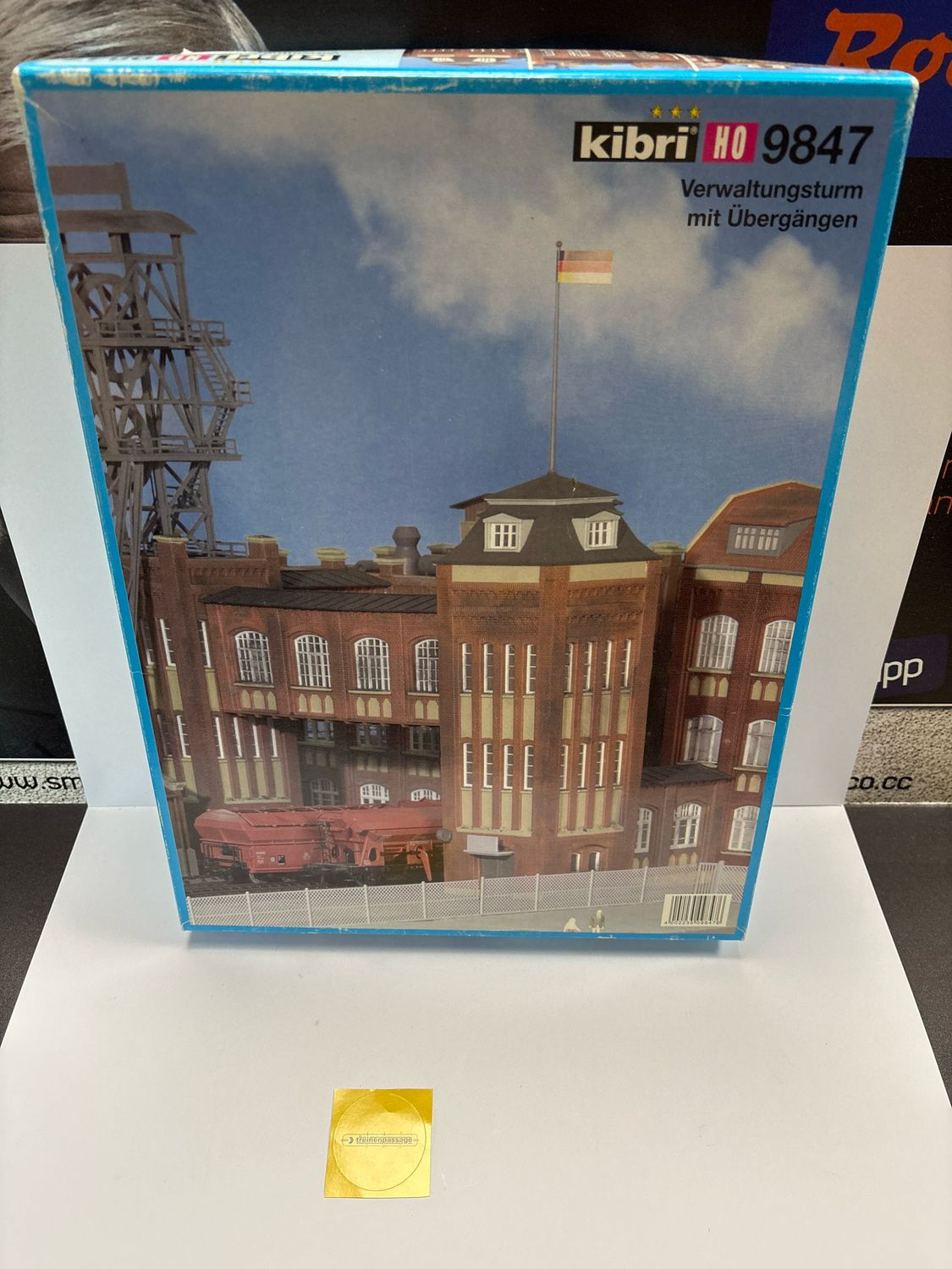 Kibri 9847 - Kantoor met brug (kolenmijn) H0