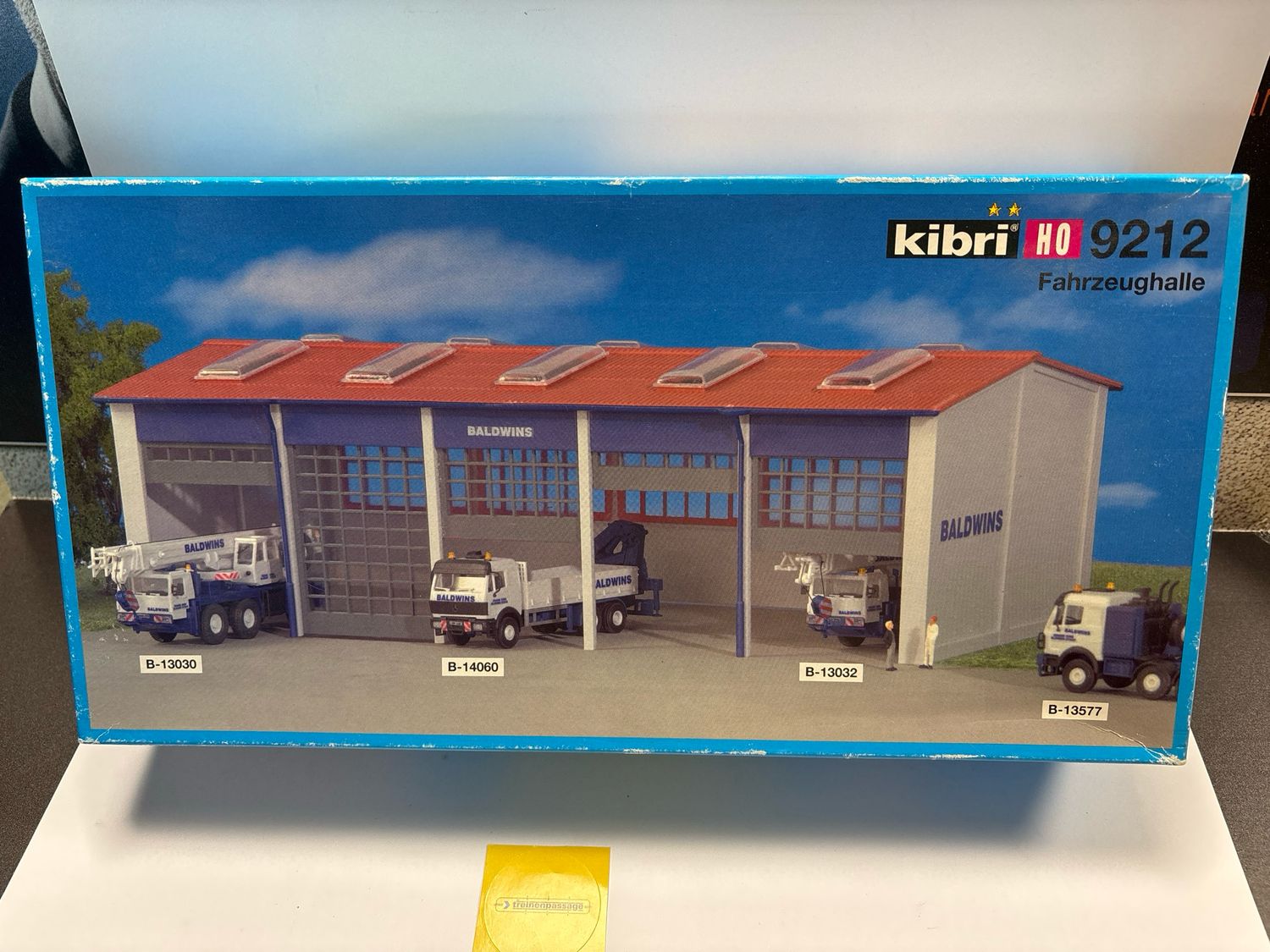 Kibri 9212 - Voertuighal H0