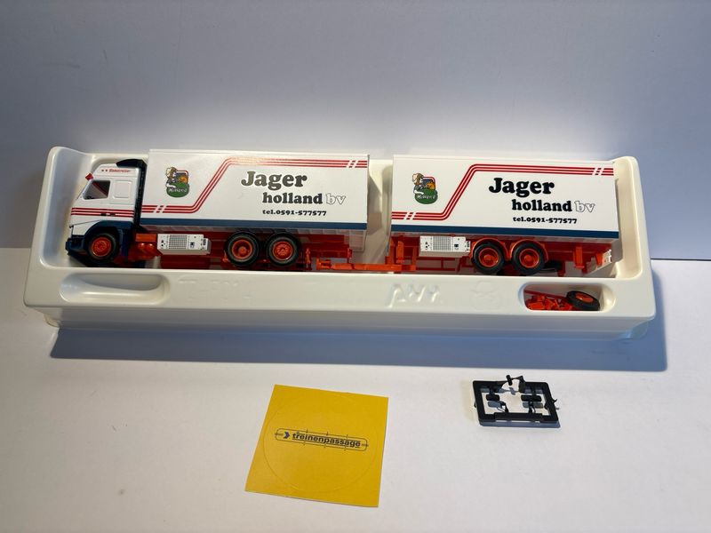 AWM 1:87 - Volvo FH "Jager Holland"