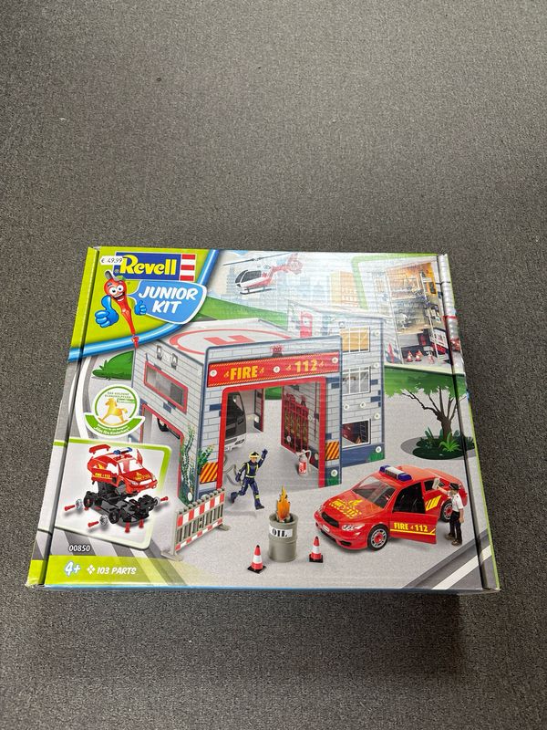 Revell 00850 - Junior Kit Brandweerkazerne