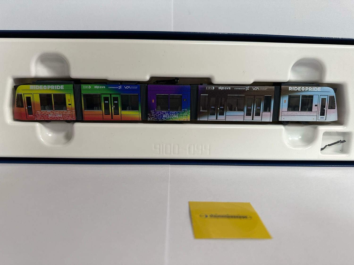 Rietze 01100 - Siemens Combino GVB Pride (NL) 1:87