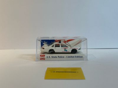 Busch 1:87 - Chrevolet Caprice "State police Louisiana" nr. 39