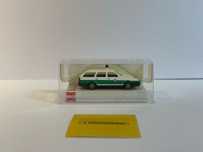 Busch 1:87 - VW Passat Variant "Polizei MĂĽnchen"