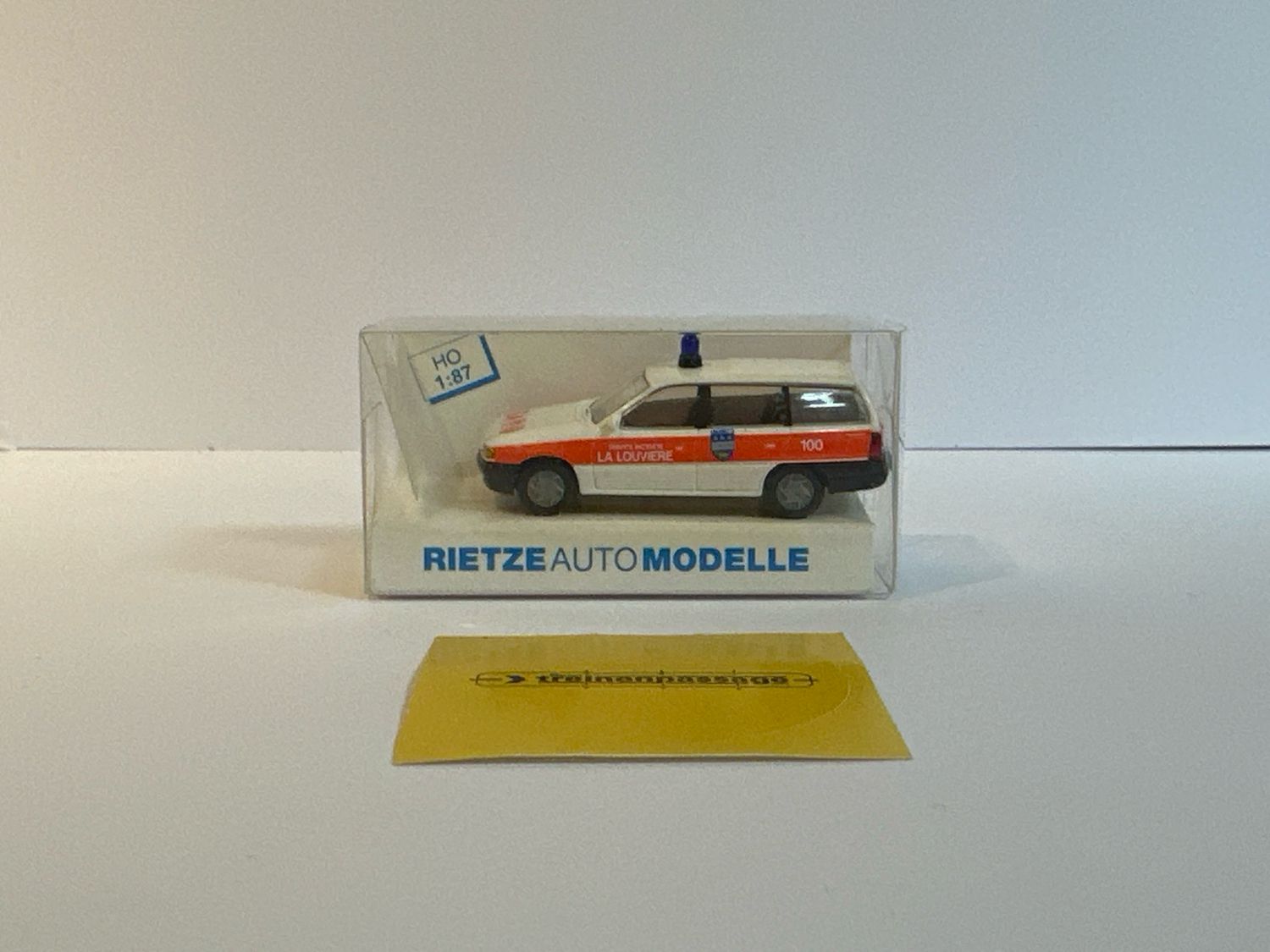Rietze  1:87 - Opel Astra CV SAMU "La Louviere"