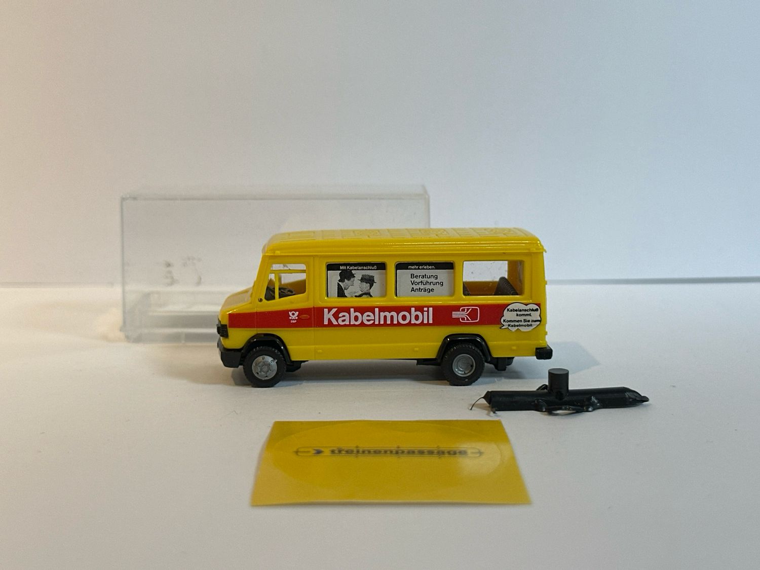 Praliné  1:87 - Mercedes Benz 507D "Postberatung Kabel"
