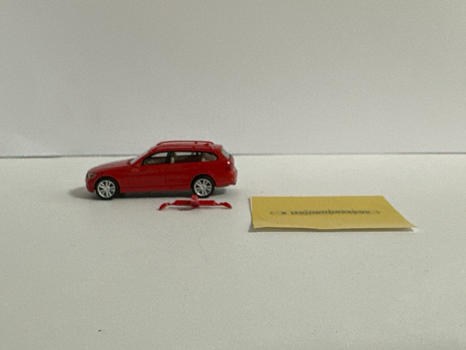 Herpa 1:87 - BMW 3-series touring, E91, 2005, rood