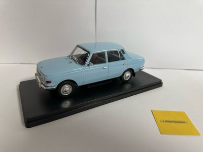 Whitebox 1:24 - Wartburg 353, lichtblauw