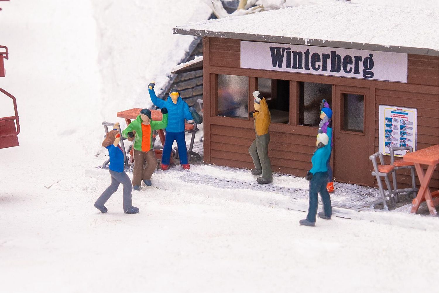 Faller 151732 - Après-ski feestvierders H0