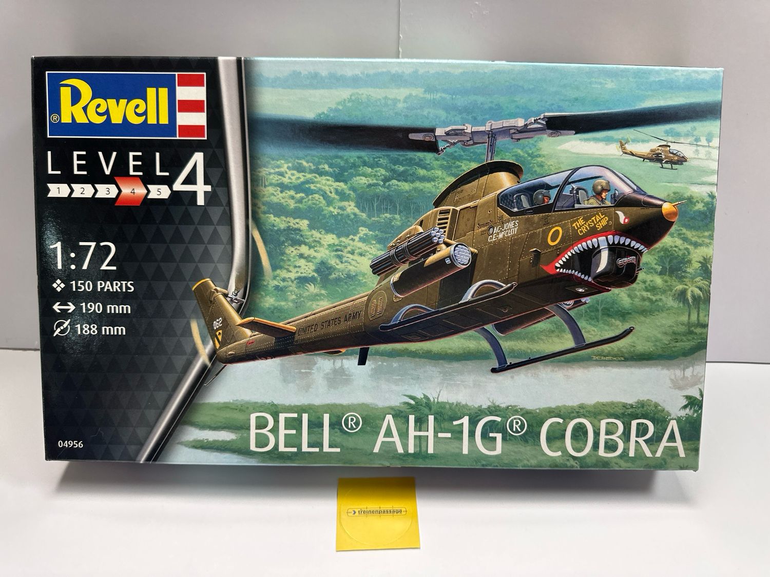 Revell 04956 - Bell AH-1G Cobra 1:72