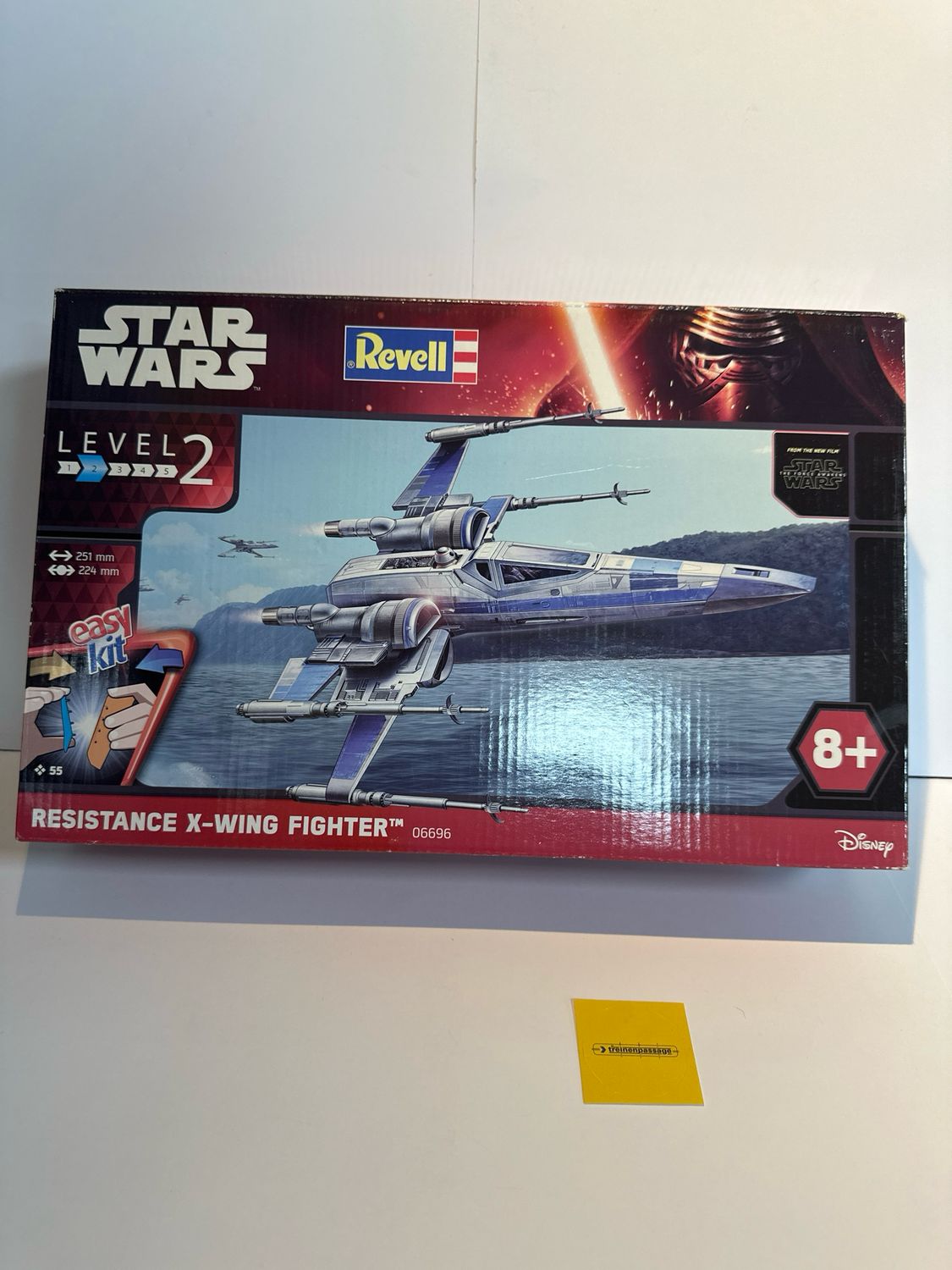 Revell 06696 - Star Wars Resistance X-Wing Fighter 1:50