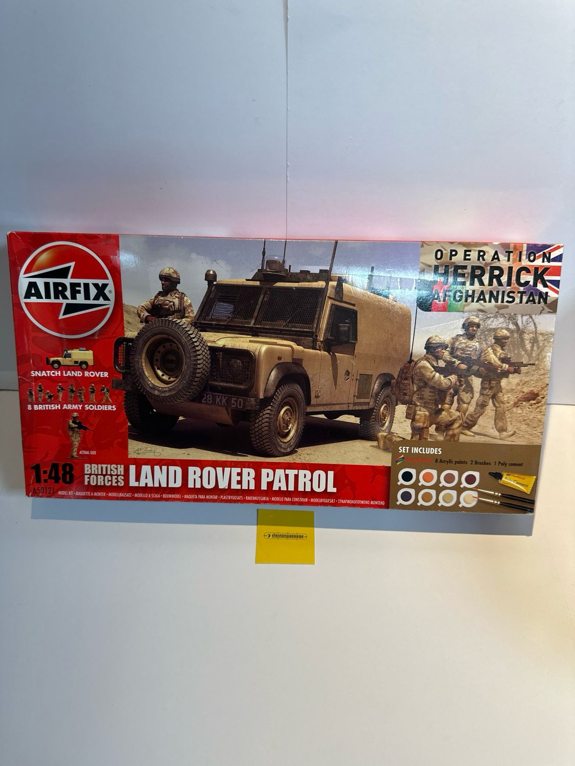 Airfix A50121 - British Forces Land Rover Patrol (incl. verf en lijm) 1:48