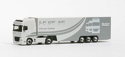 Herpa 1:87 - DAF 95 XF SSC box semitrailer "DAF Trucks"