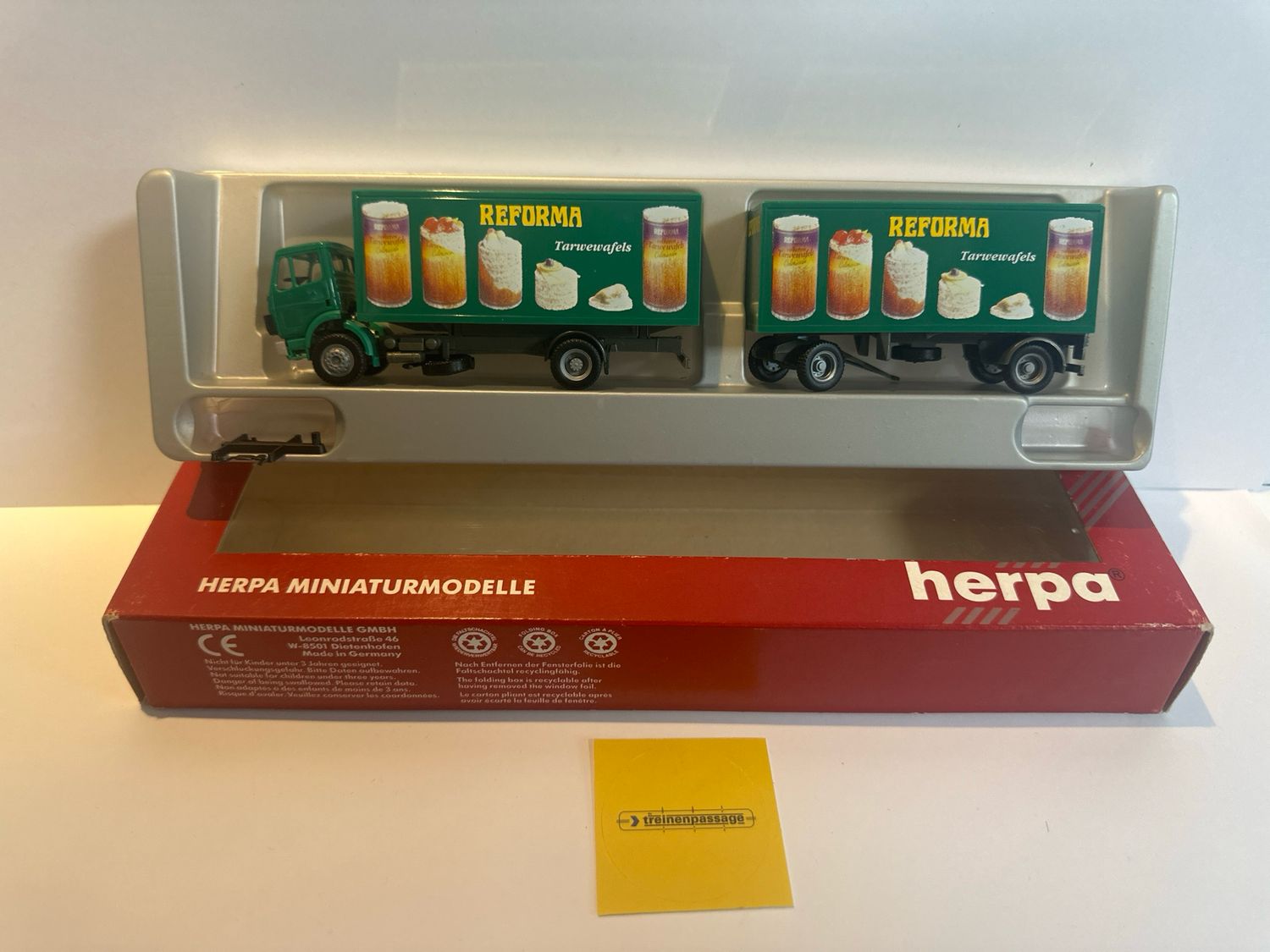 Herpa 1:87 - Mercedes Benz oplegger met aanhanger "REFORMA"